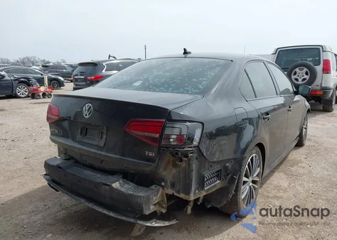 2016 Volkswagen Jetta 1.8T Sport из США, поврежденный, VIN 3VWD17AJ0GM409795